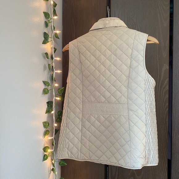 Tan Vest - Picture 4 of 4